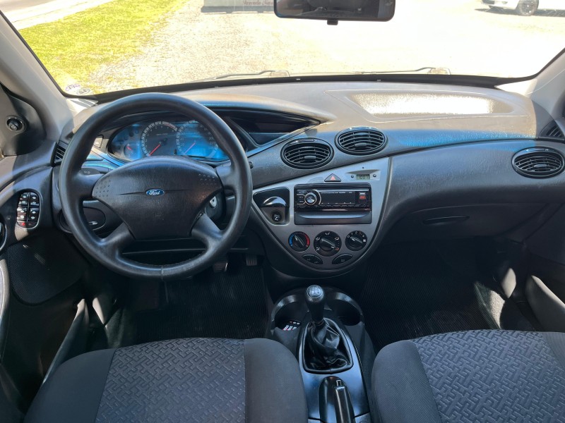 FOCUS 1.6 GLX 8V FLEX 4P MANUAL - 2009 - FARROUPILHA