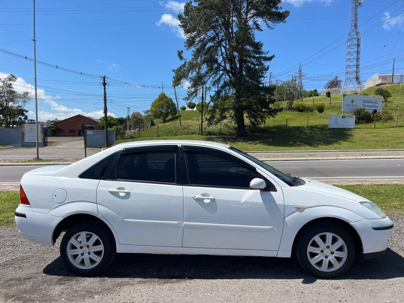 FOCUS 1.6 GLX 8V FLEX 4P MANUAL