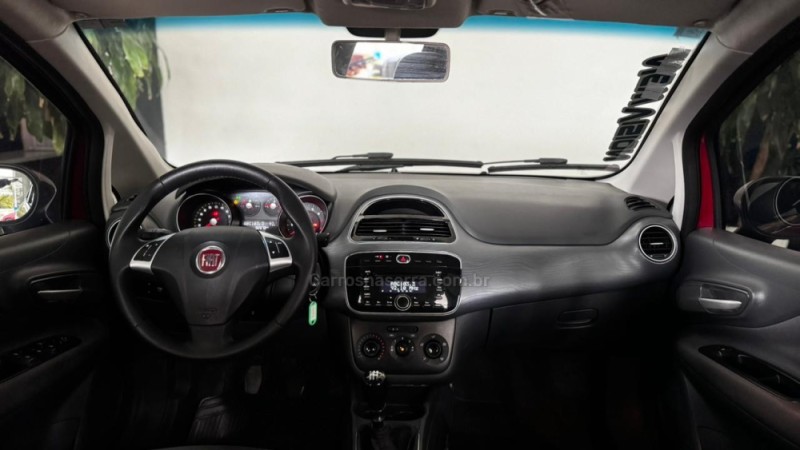 PUNTO 1.4 ATTRACTIVE ITALIA 8V FLEX 4P MANUAL - 2016 - ESTâNCIA VELHA