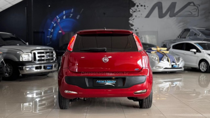 PUNTO 1.4 ATTRACTIVE ITALIA 8V FLEX 4P MANUAL - 2016 - ESTâNCIA VELHA