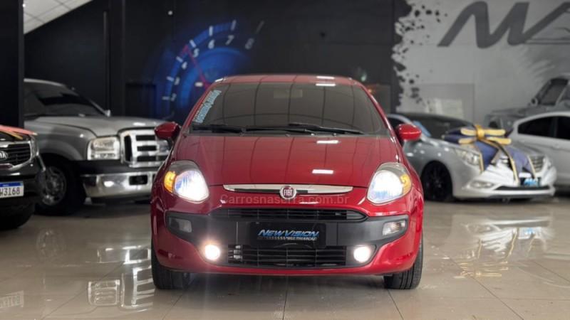 PUNTO 1.4 ATTRACTIVE ITALIA 8V FLEX 4P MANUAL - 2016 - ESTâNCIA VELHA