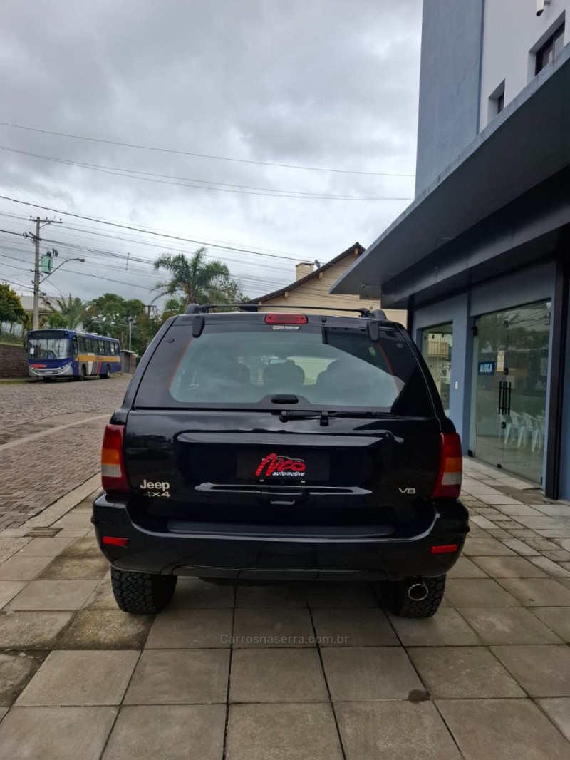 GRAND CHEROKEE 4.7 LIMITED QUADRA DRIVE 4X4 V8 16V GASOLINA 4P AUTOMÁTICO - 2004 - BENTO GONçALVES