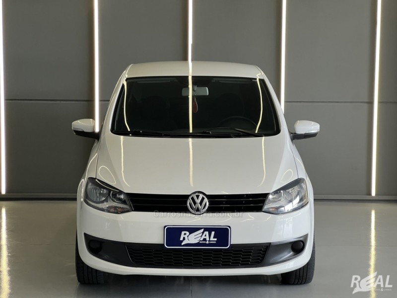 FOX 1.0 MI 8V FLEX 4P MANUAL - 2011 - SAPIRANGA