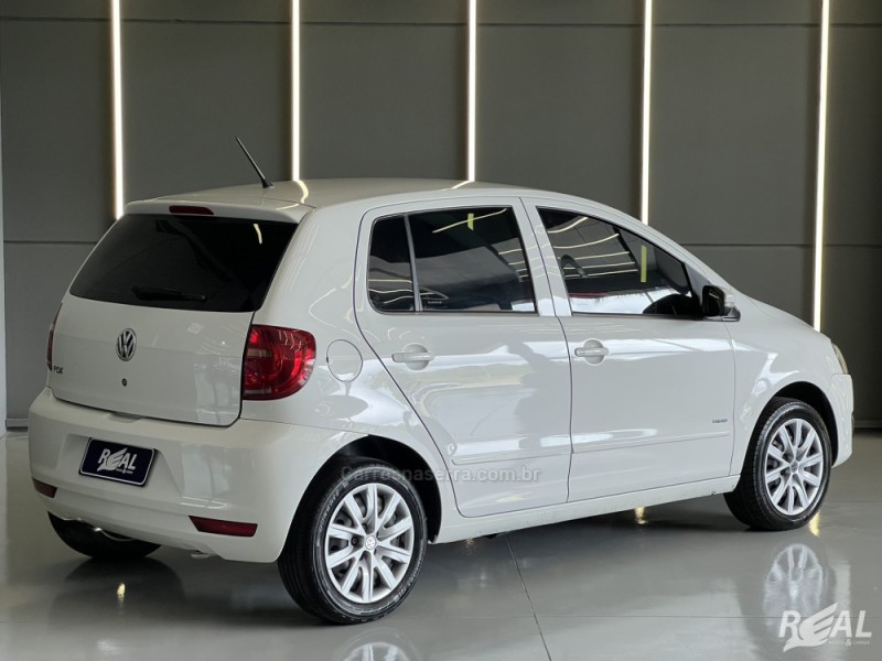 FOX 1.0 MI 8V FLEX 4P MANUAL - 2011 - SAPIRANGA