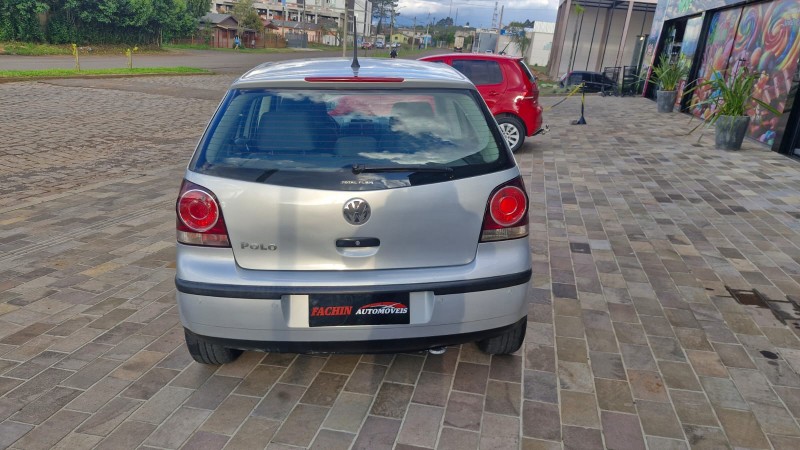 POLO 1.6 MI 8V FLEX 4P MANUAL - 2009 - VACARIA