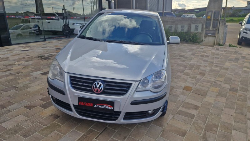 POLO 1.6 MI 8V FLEX 4P MANUAL - 2009 - VACARIA
