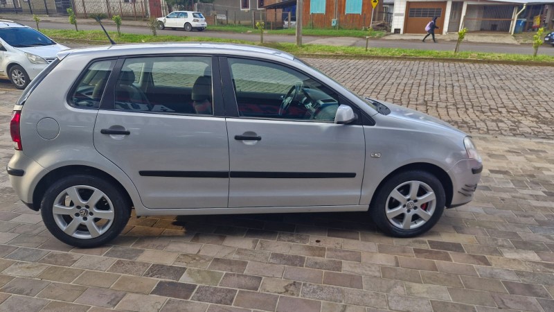 POLO 1.6 MI 8V FLEX 4P MANUAL - 2009 - VACARIA