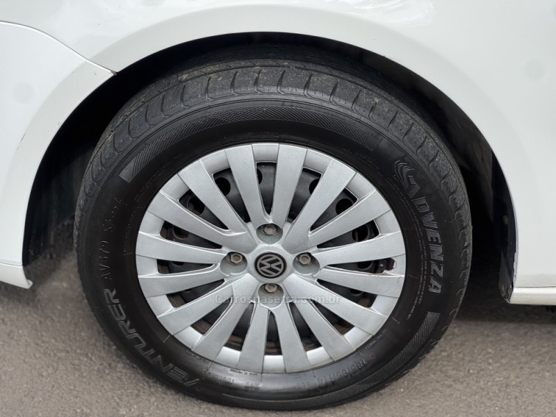 VOYAGE 1.6 MI CITY 8V FLEX 4P MANUAL - 2015 - GRAMADO