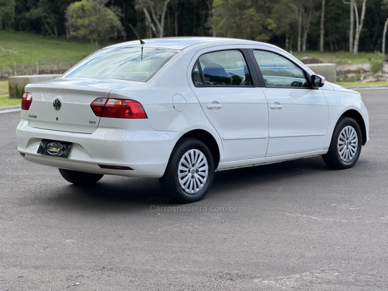 VOYAGE 1.6 MI CITY 8V FLEX 4P MANUAL - 2015 - GRAMADO