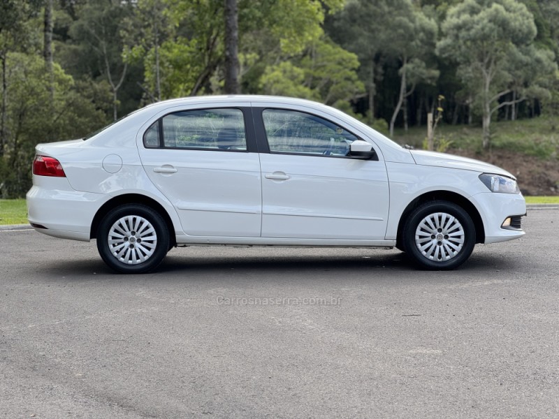 VOYAGE 1.6 MI CITY 8V FLEX 4P MANUAL - 2015 - GRAMADO