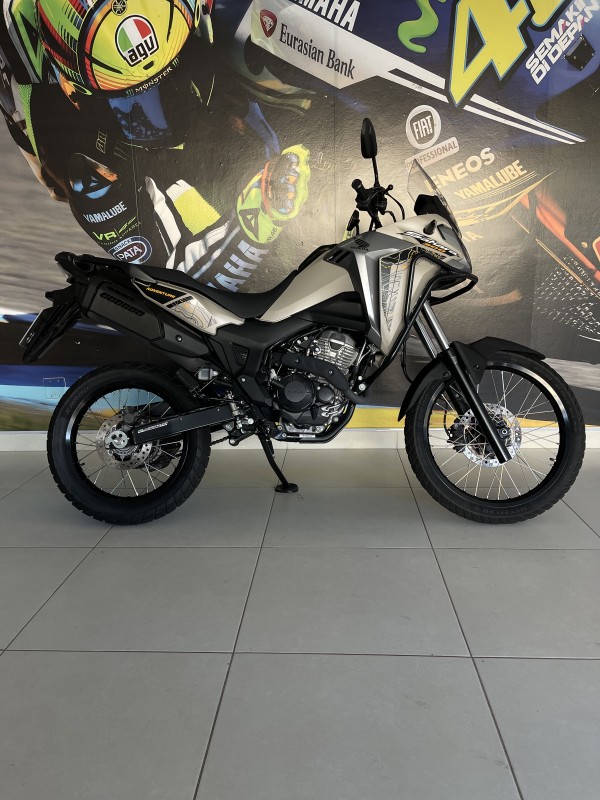 sahara 300 adventure  2025 passo fundo