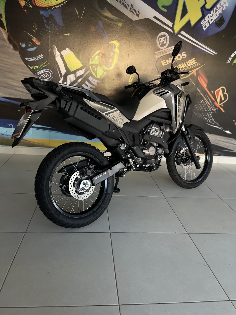 SAHARA 300 ADVENTURE  - 2025 - PASSO FUNDO