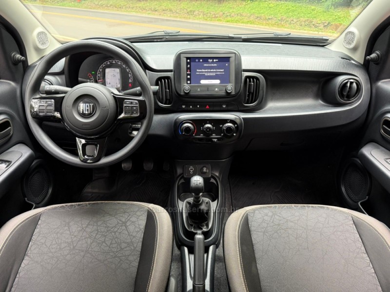 MOBI 1.0 TREKKING 8V FLEX 4P MANUAL - 2023 - DOIS IRMãOS