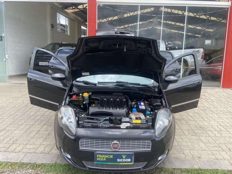 PUNTO 1.4 ELX 8V FLEX 4P MANUAL - 2009 - NOVA PRATA