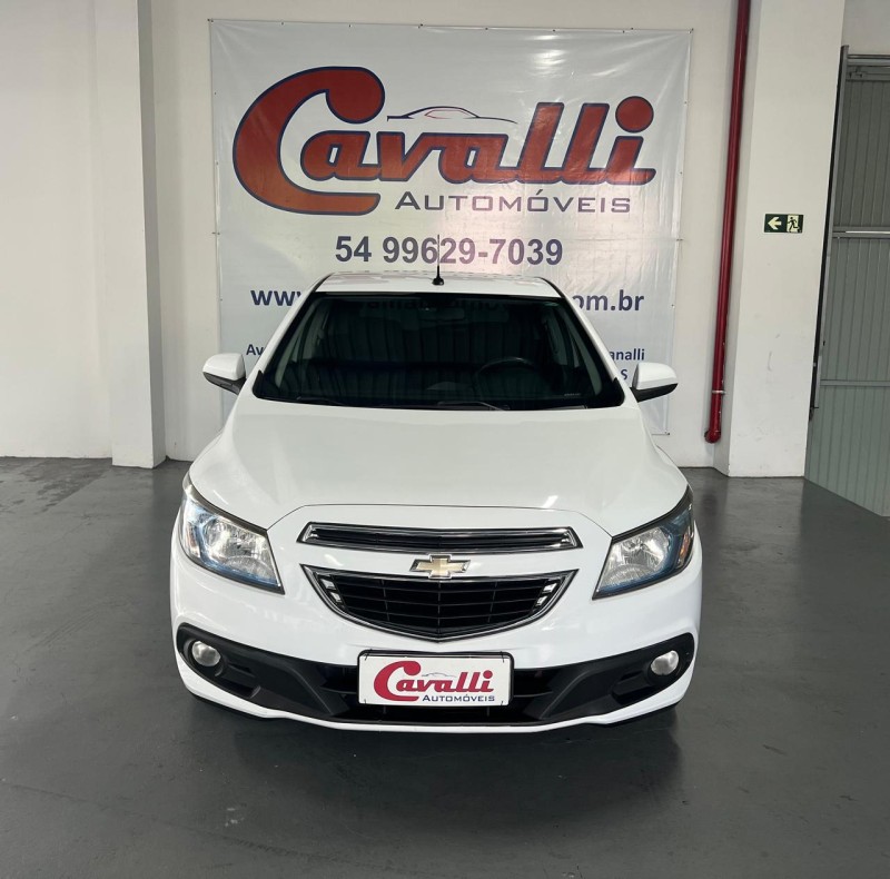 ONIX 1.4 MPFI LT 8V FLEX 4P MANUAL - 2015 - CAXIAS DO SUL