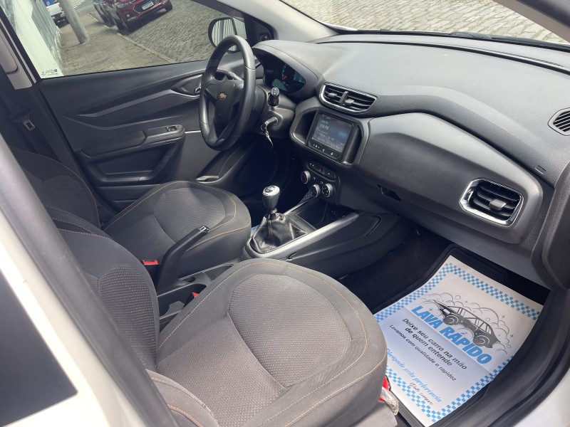 ONIX 1.4 MPFI LT 8V FLEX 4P MANUAL - 2015 - CAXIAS DO SUL