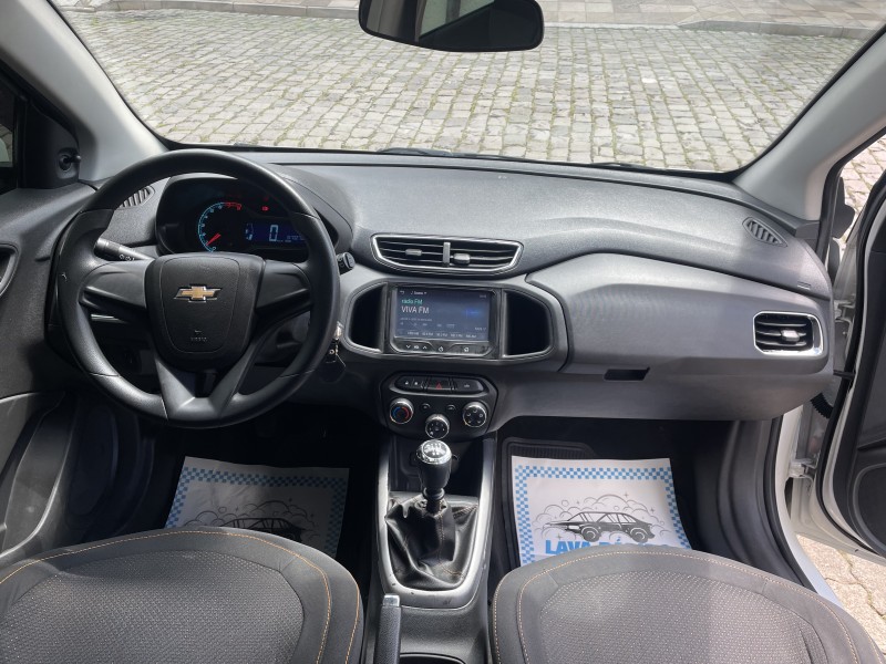 ONIX 1.4 MPFI LT 8V FLEX 4P MANUAL - 2015 - CAXIAS DO SUL