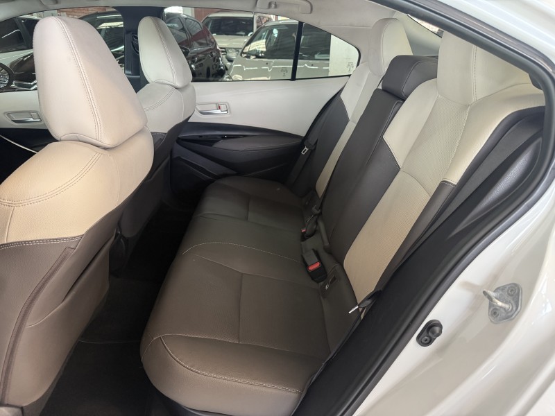 COROLLA 1.8 ALTIS PREMIUM 16V HÍBRIDO 4P AUTOMÁTICO - 2023 - FARROUPILHA