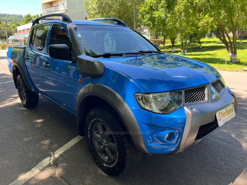 L200 SAVANA 3.2 4X4 16V TURBO INTERCOOLER DIESEL 4P AUTOMÁTICO - 2017 - FELIZ