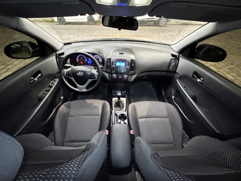 I30 2.0 MPI 16V GASOLINA 4P MANUAL - 2010 - CAXIAS DO SUL