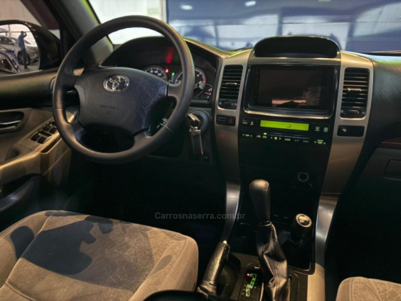 LAND CRUISER PRADO 3.0 4X4 TURBO INTERCOOLER DIESEL 4P AUTOMÁTICO - 2005 - SãO LEOPOLDO