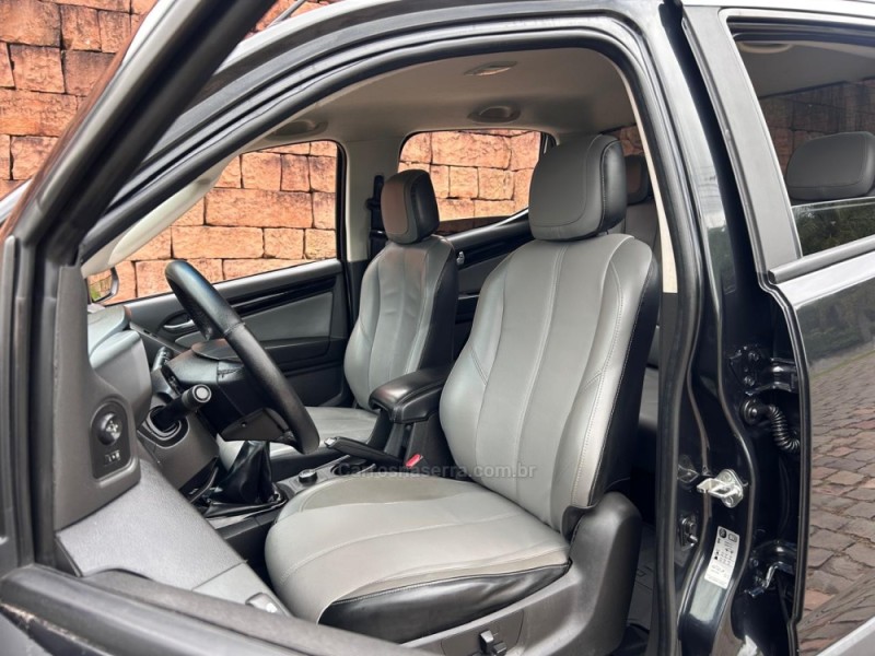 S10 2.5 LTZ 4X4 CD 16V FLEX 4P MANUAL - 2015 - VENâNCIO AIRES