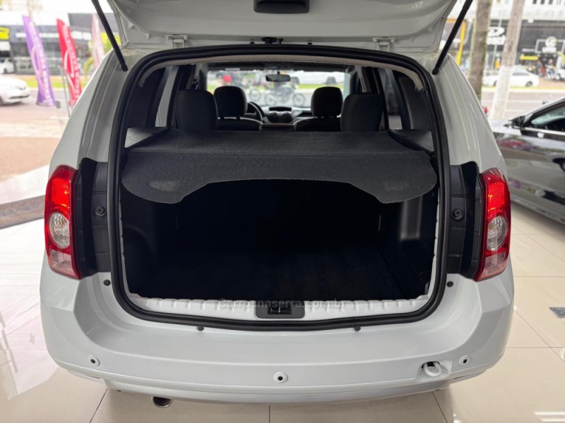 DUSTER 2.0 DYNAMIQUE 4X2 16V FLEX 4P MANUAL - 2014 - SãO LEOPOLDO