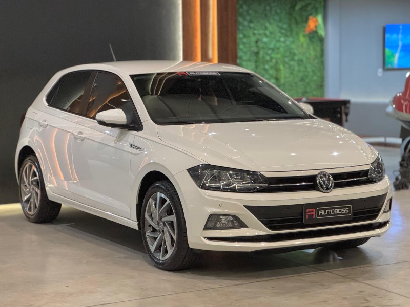 POLO 1.0	200 TSI HIGHLINE AUTOMÁTICO  - 2020 - NOVO HAMBURGO