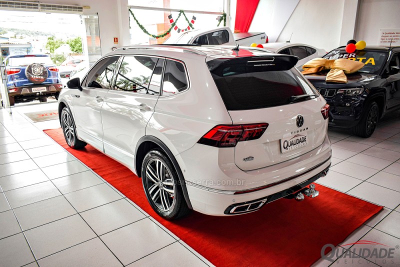 TIGUAN 2.0 ALLSPACE R-LINE 300 TSI GASOLINA 4P AUTOMÁTICO - 2025 - SANTA CRUZ DO SUL