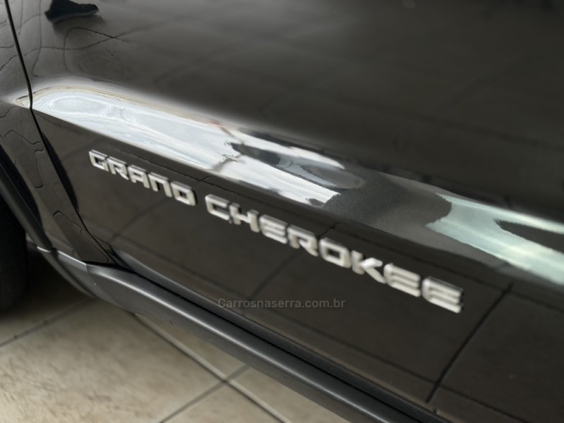 GRAND CHEROKEE 3.0 LIMITED 4X4 V6 24V TURBO DIESEL 4P AUTOMÁTICO - 2015 - GUAPORé