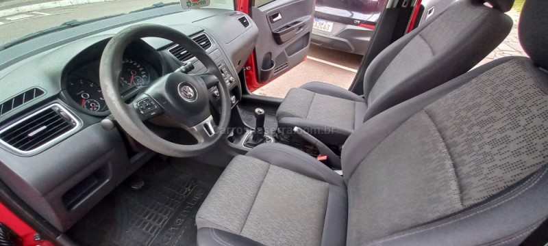 FOX 1.6 MI ITREND 8V FLEX 4P MANUAL - 2013 - PICADA CAFé