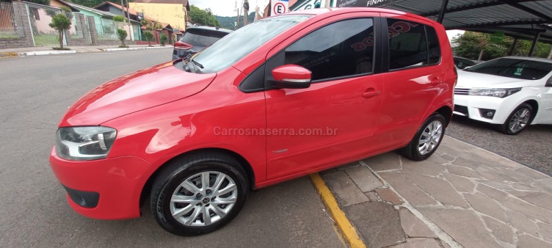 FOX 1.6 MI ITREND 8V FLEX 4P MANUAL - 2013 - PICADA CAFé