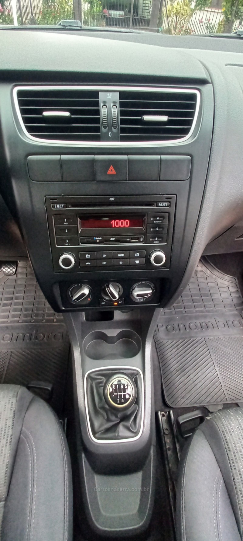 FOX 1.6 MI ITREND 8V FLEX 4P MANUAL - 2013 - PICADA CAFé