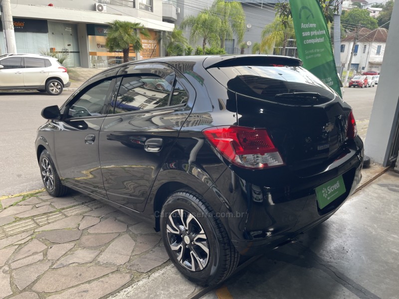 ONIX 1.0 MPFI LT 8V FLEX 4P MANUAL - 2016 - BENTO GONçALVES