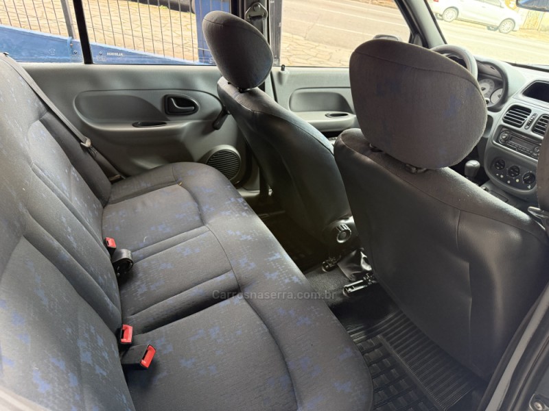 CLIO 1.0 CAMPUS 16V FLEX 4P MANUAL - 2010 - CAXIAS DO SUL