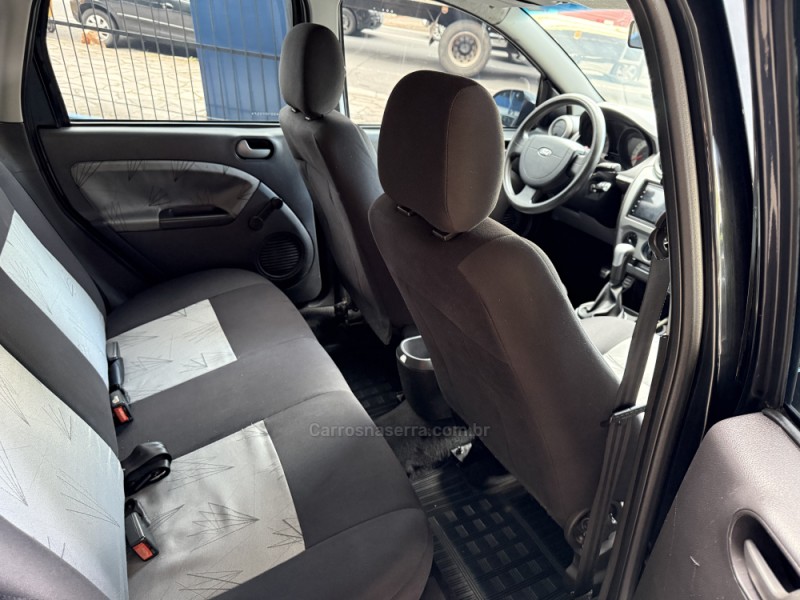 FIESTA 1.6 MPI TRAIL HATCH 8V FLEX 4P MANUAL - 2009 - CAXIAS DO SUL