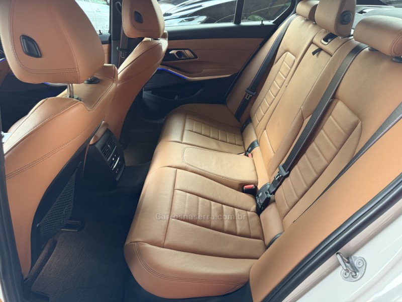 330I 2.0 M SPORT 16V GASOLINA 4P AUTOMÁTICO - 2020 - CAXIAS DO SUL