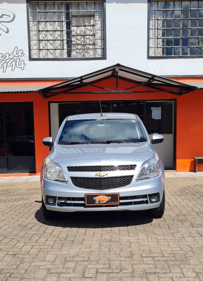 AGILE 1.4 MPFI LTZ 8V FLEX 4P MANUAL - 2011 - CANELA