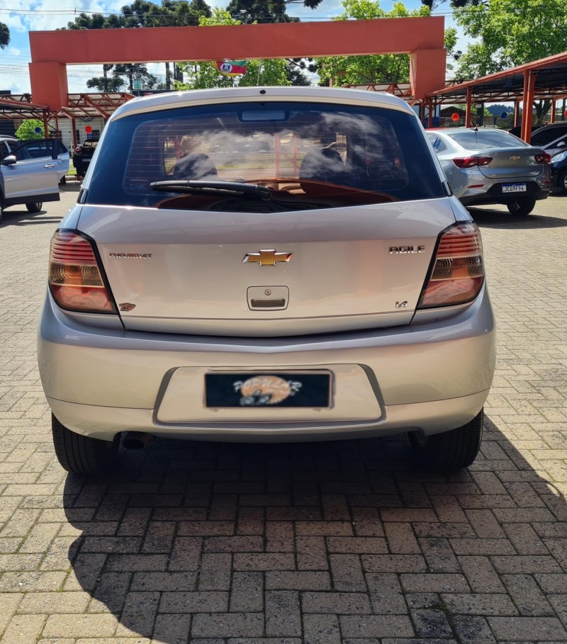 AGILE 1.4 MPFI LTZ 8V FLEX 4P MANUAL - 2011 - CANELA