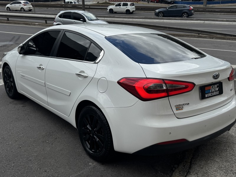 CERATO 1.6 EX3 SEDAN 16V GASOLINA 4P AUTOMÁTICO - 2014 - CAXIAS DO SUL