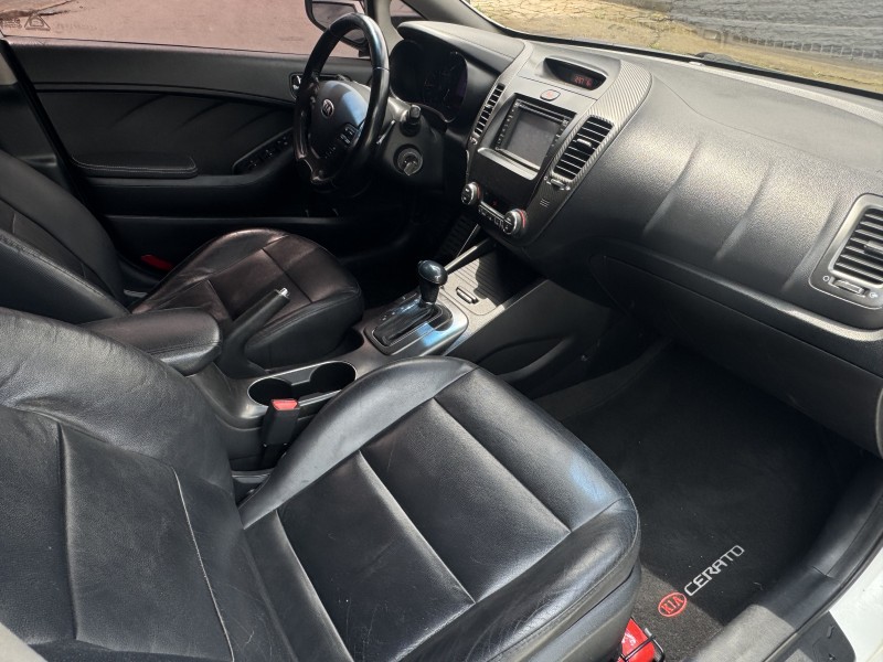 CERATO 1.6 EX3 SEDAN 16V GASOLINA 4P AUTOMÁTICO - 2014 - CAXIAS DO SUL