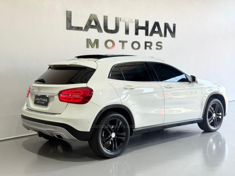 GLA 200 1.6 CGI VISION 16V TURBO GASOLINA 4P AUTOMÁTICO - 2015 - NOVO HAMBURGO