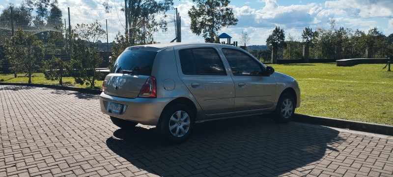 CLIO 1.0 AUTHENTIQUE 16V HI-FLEX 4P MANUAL - 2016 - CANELA