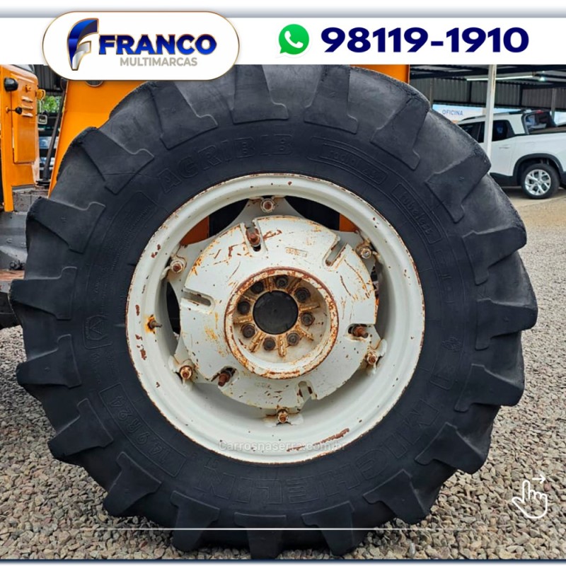 TRATOR 235  - 1989 - VACARIA