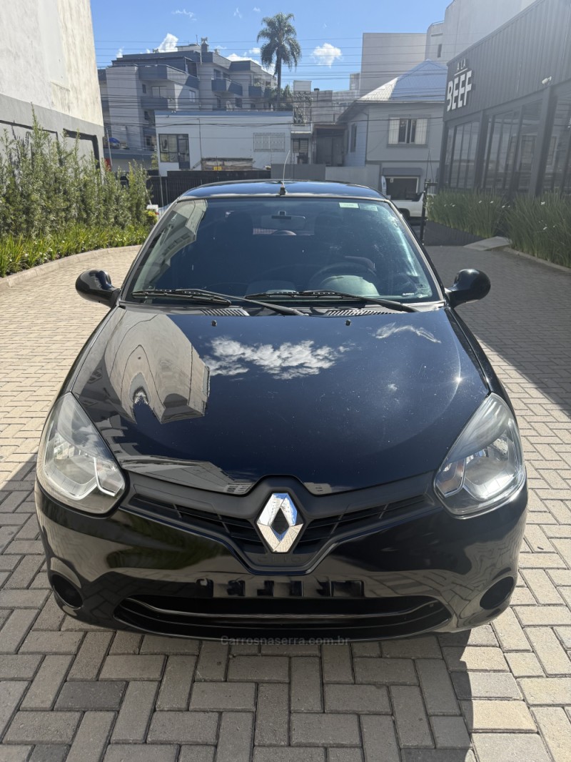 CLIO 1.0 EXPRESSION 16V FLEX 4P MANUAL - 2016 - CAXIAS DO SUL