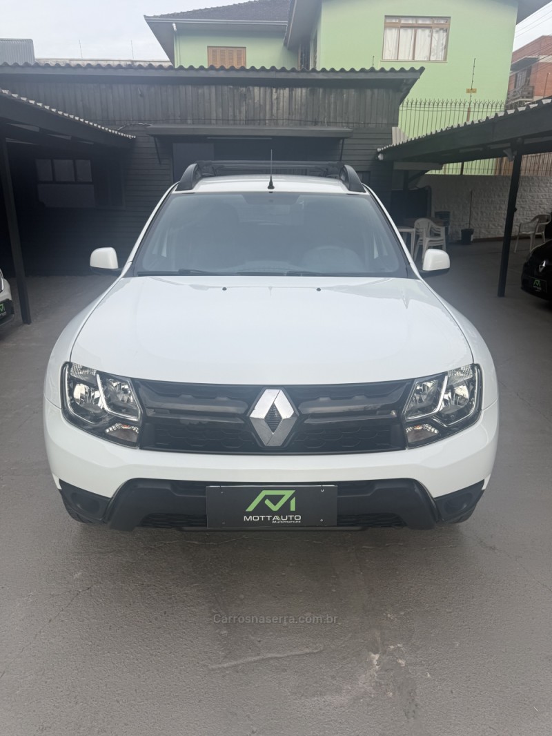 DUSTER 1.6 EXPRESSION 4X2 16V FLEX 4P MANUAL - 2017 - CAXIAS DO SUL