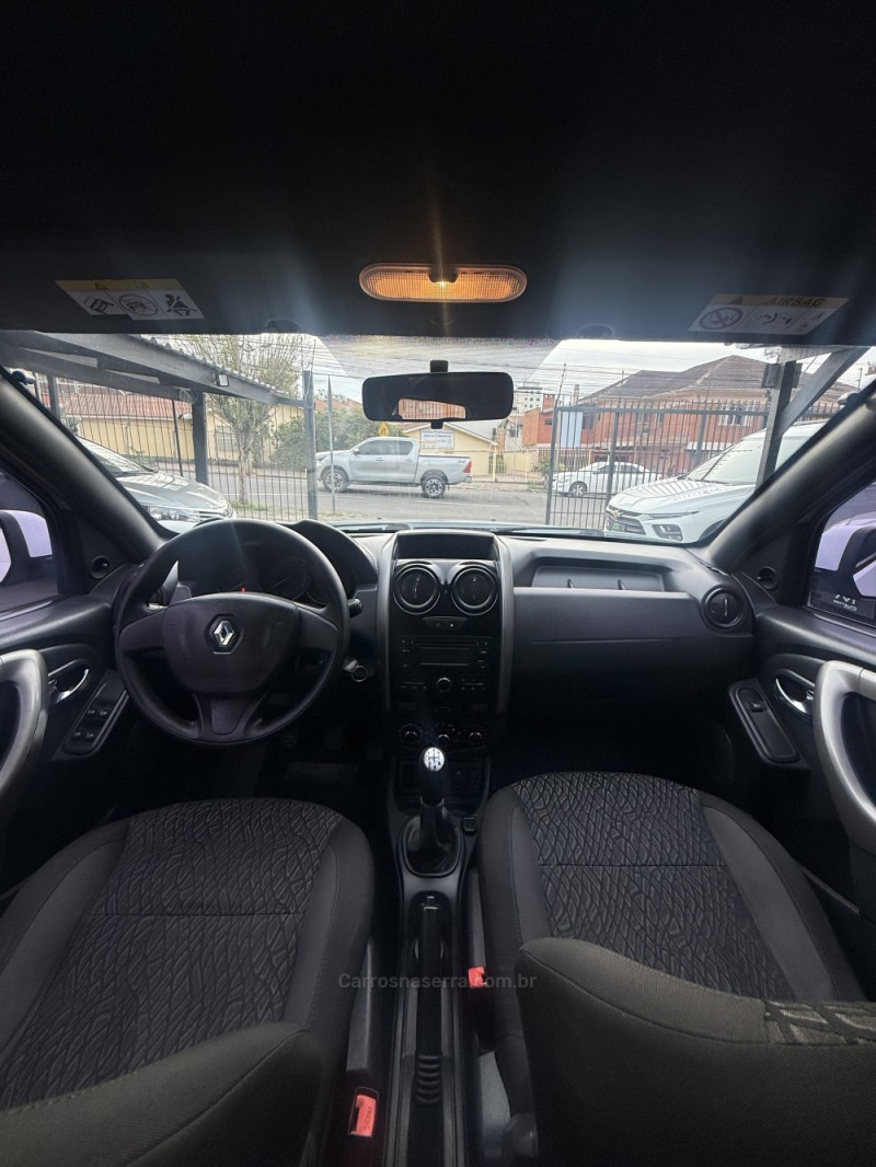 DUSTER 1.6 EXPRESSION 4X2 16V FLEX 4P MANUAL - 2017 - CAXIAS DO SUL