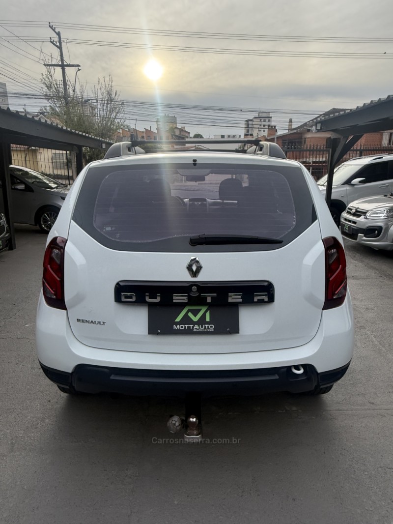 DUSTER 1.6 EXPRESSION 4X2 16V FLEX 4P MANUAL - 2017 - CAXIAS DO SUL