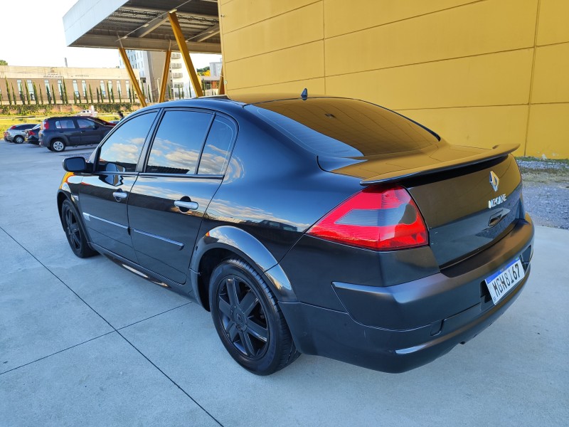 MÉGANE 2.0 EXTREME GRAND TOUR 16V GASOLINA 4P AUTOMÁTICO - 2010 - FARROUPILHA