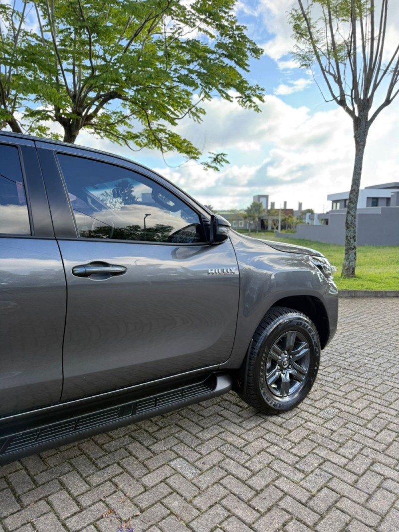 HILUX 2.8 SR 4X4 CD 16V DIESEL 4P AUTOMÁTICO - 2024 - BENTO GONçALVES